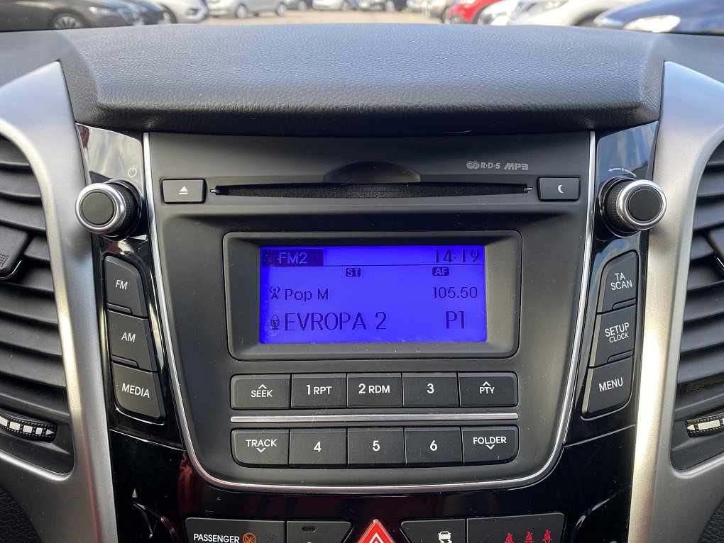 Hyundai I30 1.6GDi Trikolor