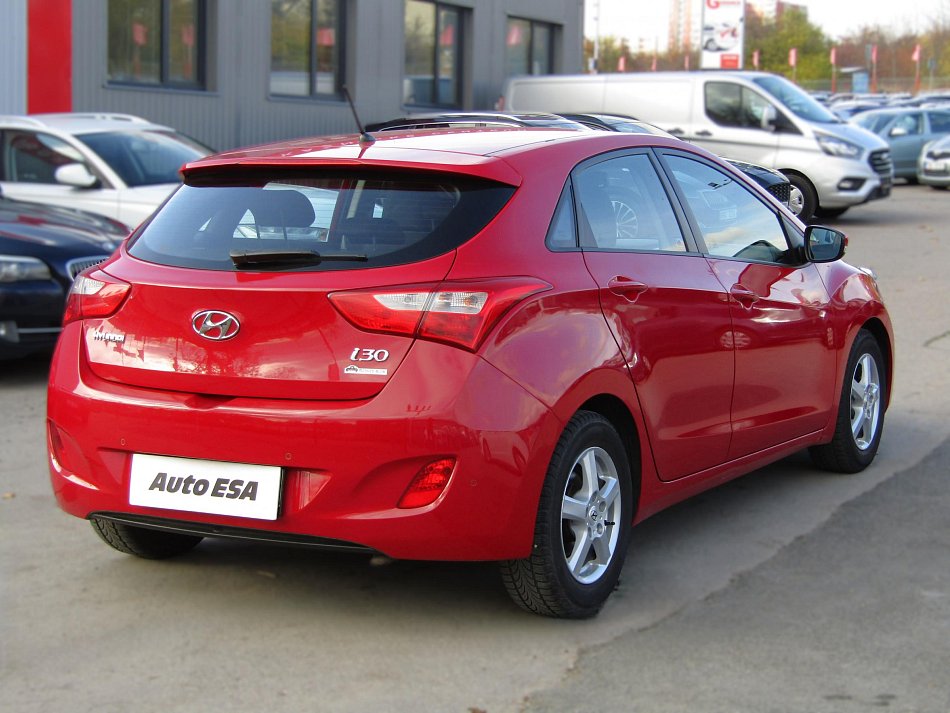 Hyundai I30 1.6GDi Trikolor