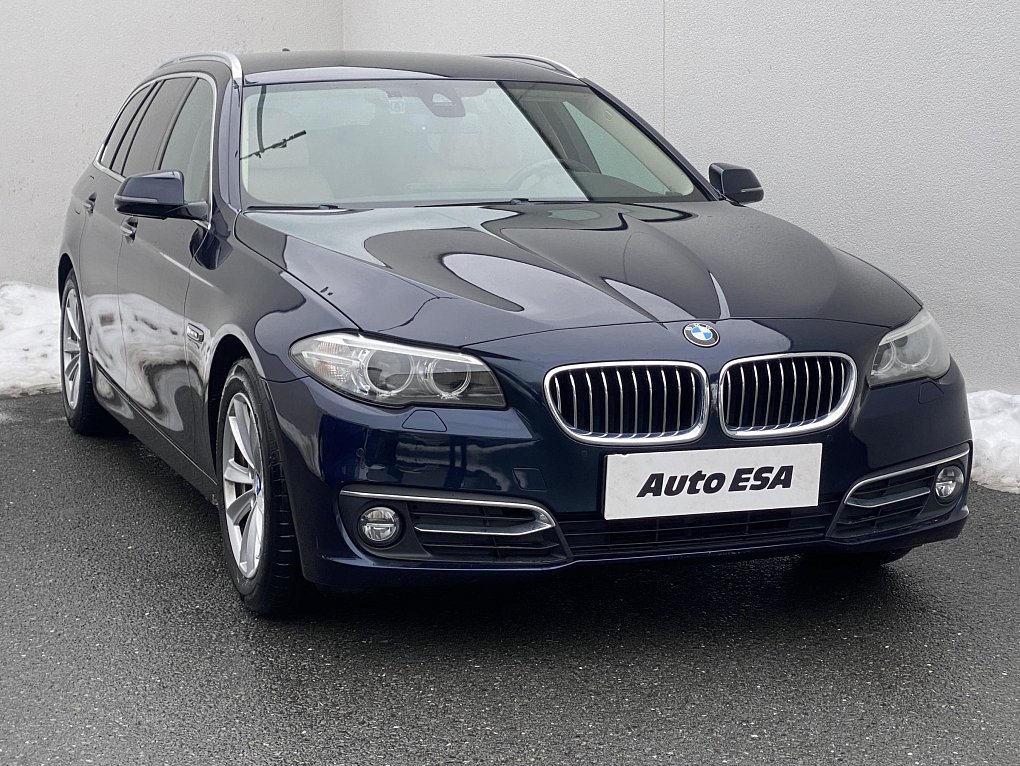BMW Řada 5 2.0i LuxuryLine 528i xDrive