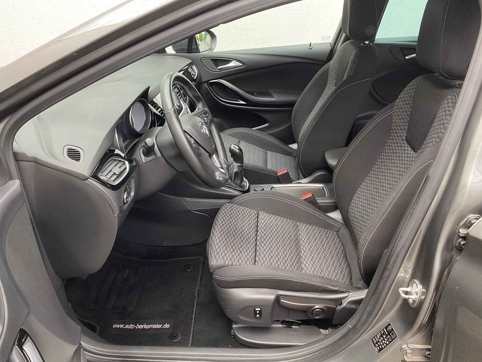 Opel Astra 1.4 T Dynamic
