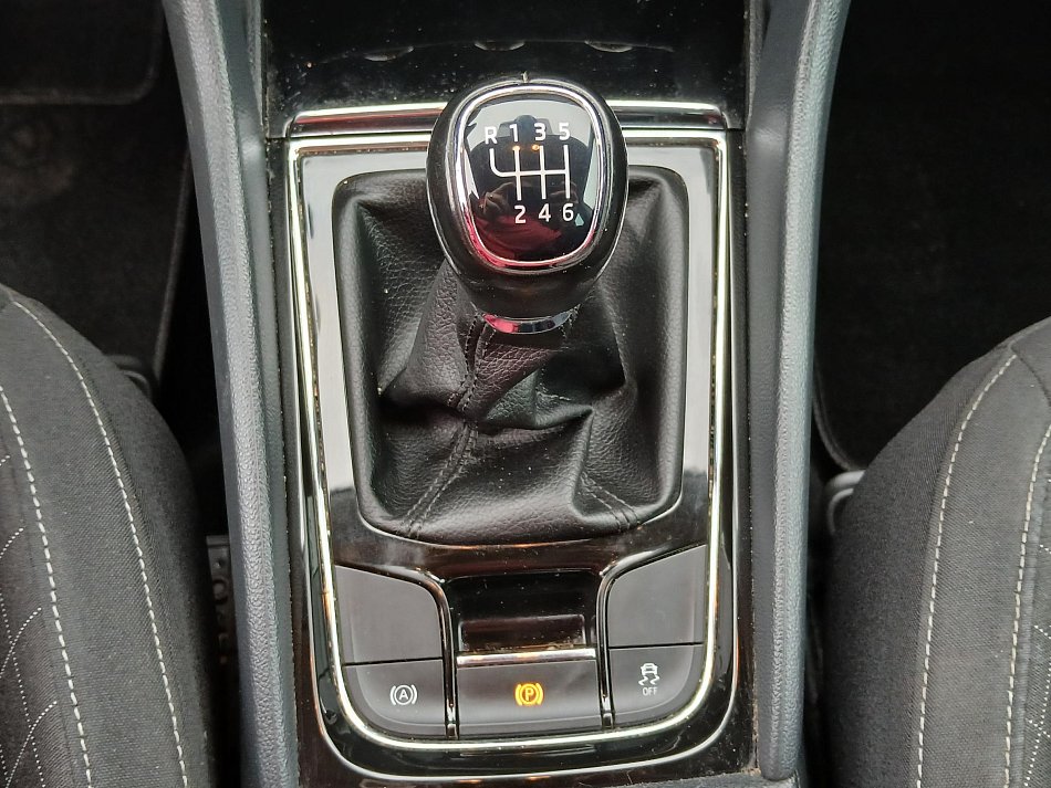 Škoda Karoq 1.0 TSI Ambition