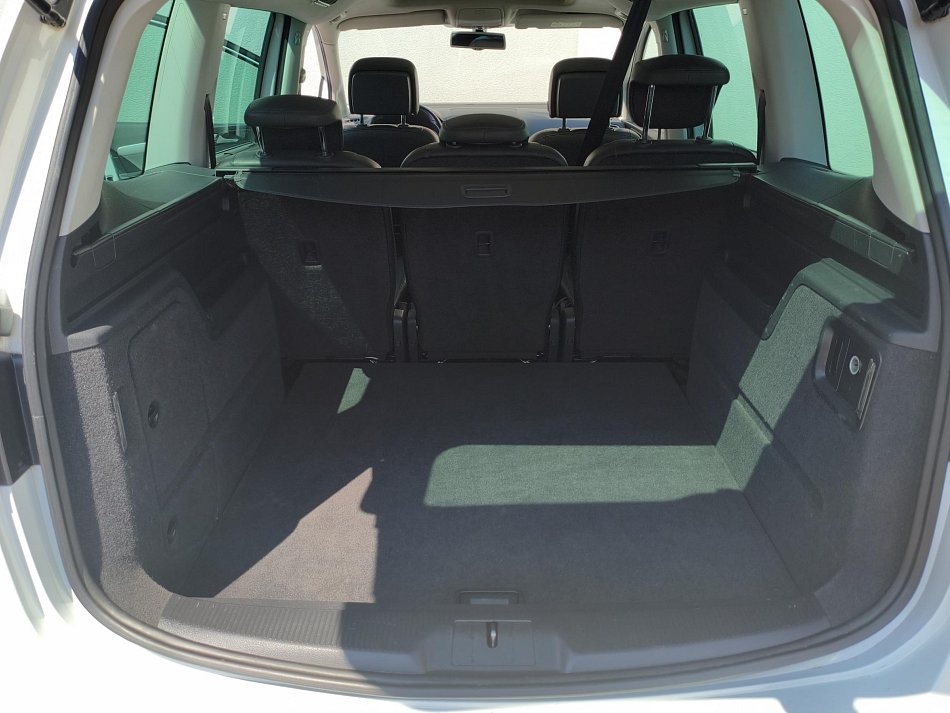 Volkswagen Sharan 2.0 TDi Highline