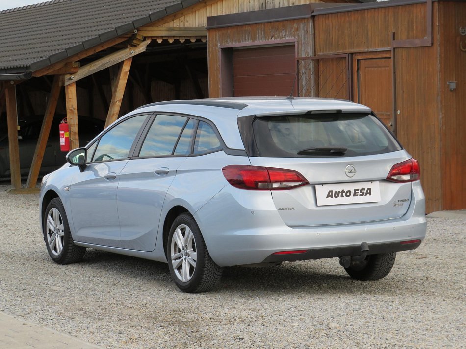 Opel Astra 1.4 T 