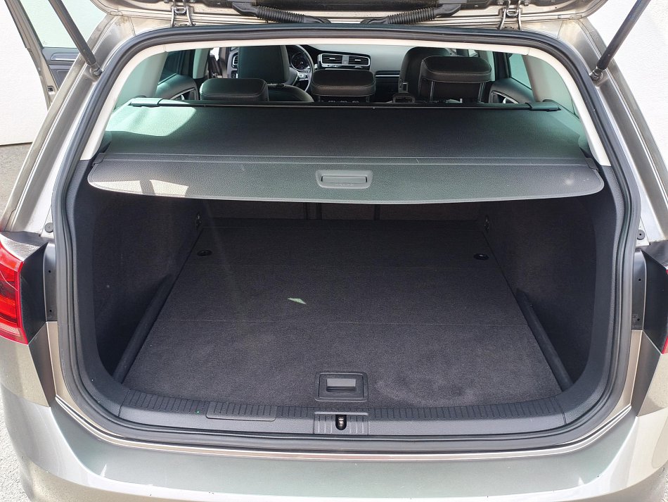 Volkswagen Golf 2.0 TDi 