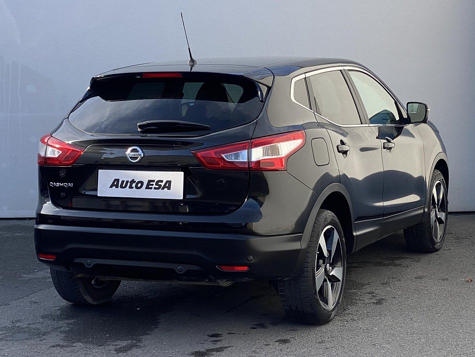 Nissan Qashqai 1.2 DiG-T N-Connecta 4x2