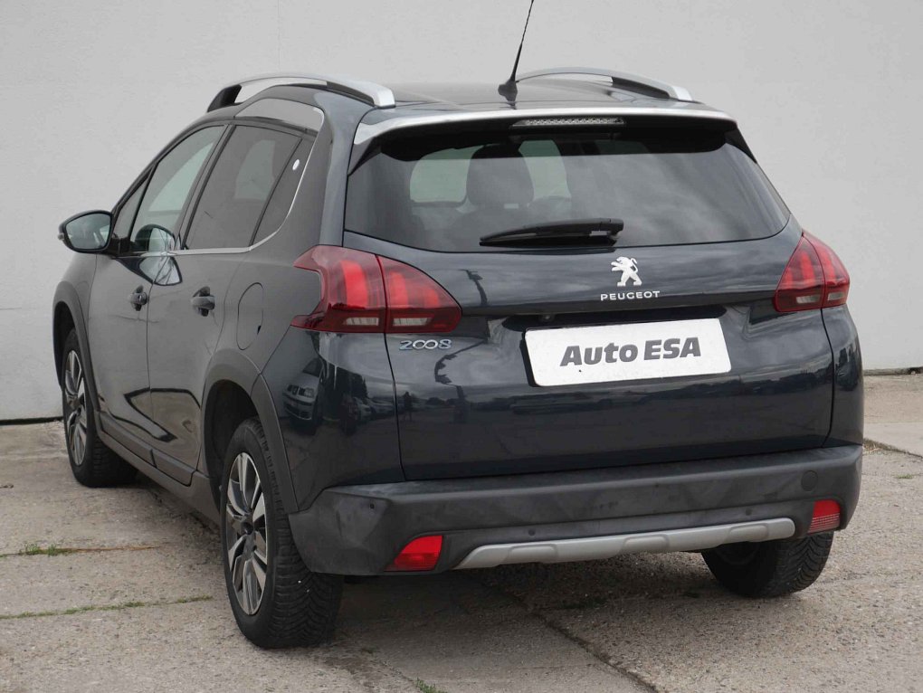 Peugeot 2008 1.2 PT 