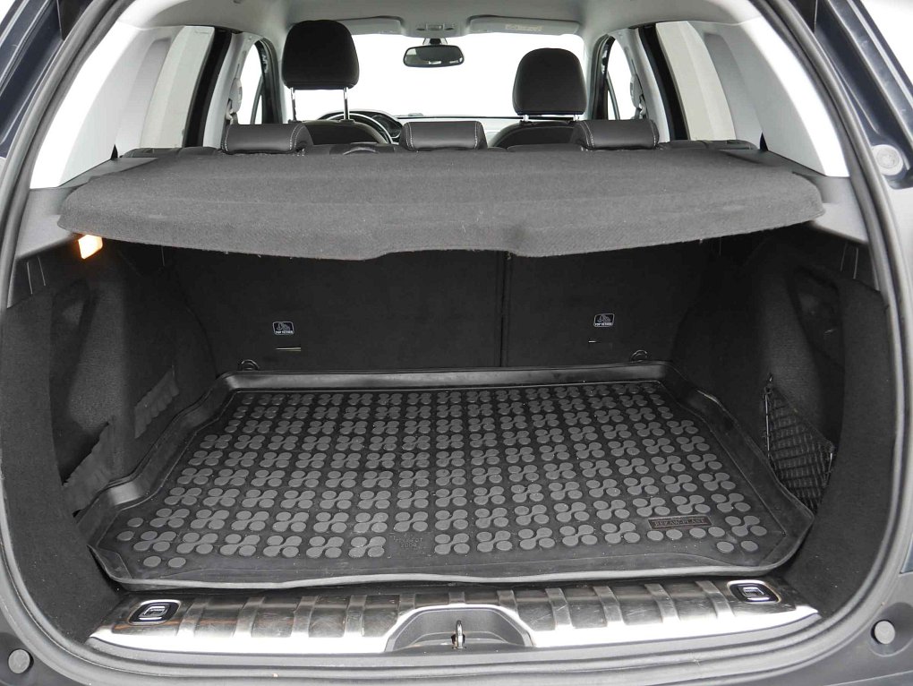 Peugeot 2008 1.2 PT 