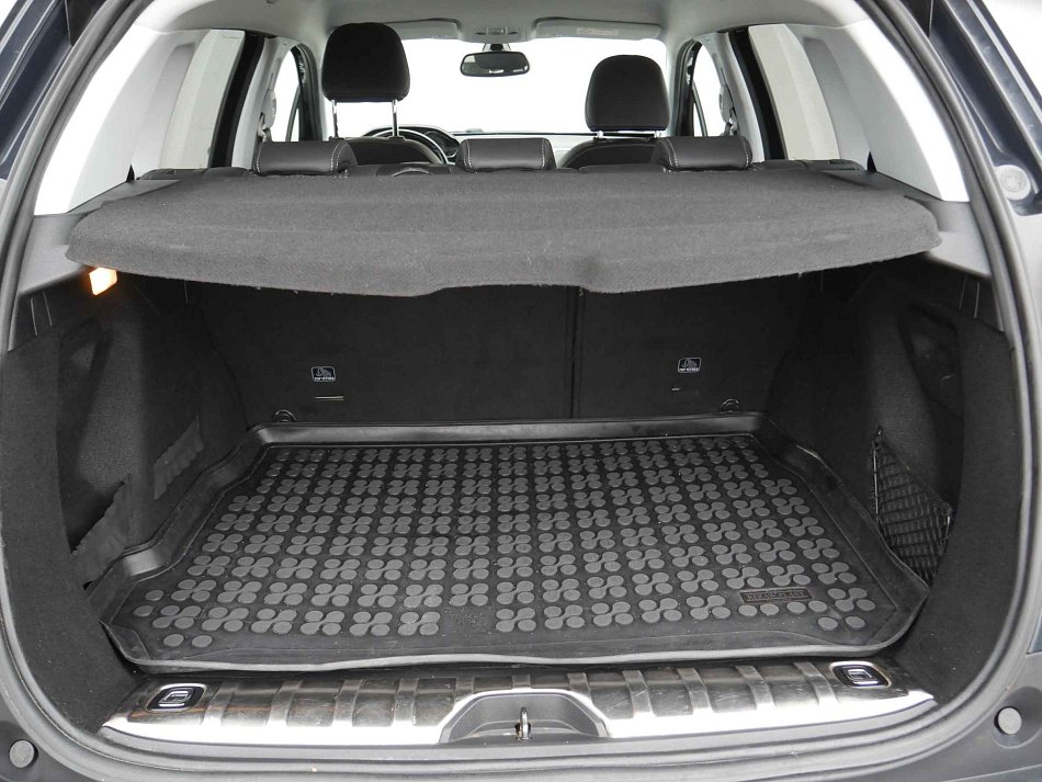 Peugeot 2008 1.2 PT 