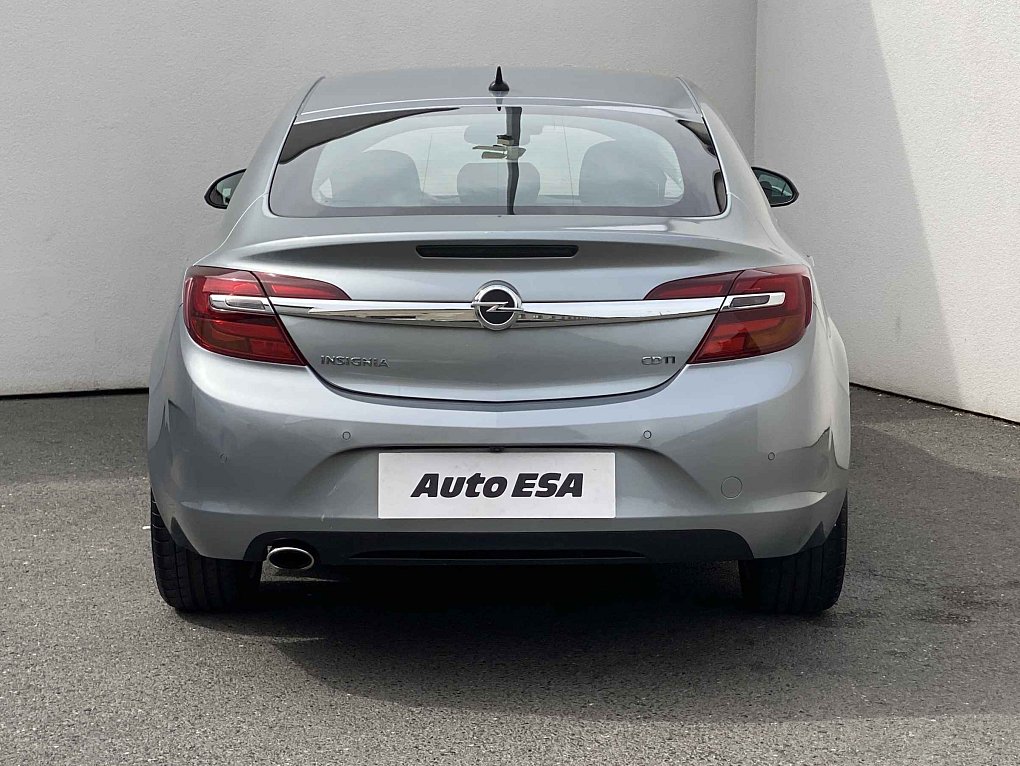 Opel Insignia 2.0 CDTi 