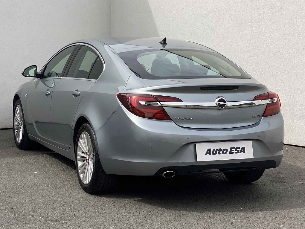 Opel Insignia 2.0 CDTi 
