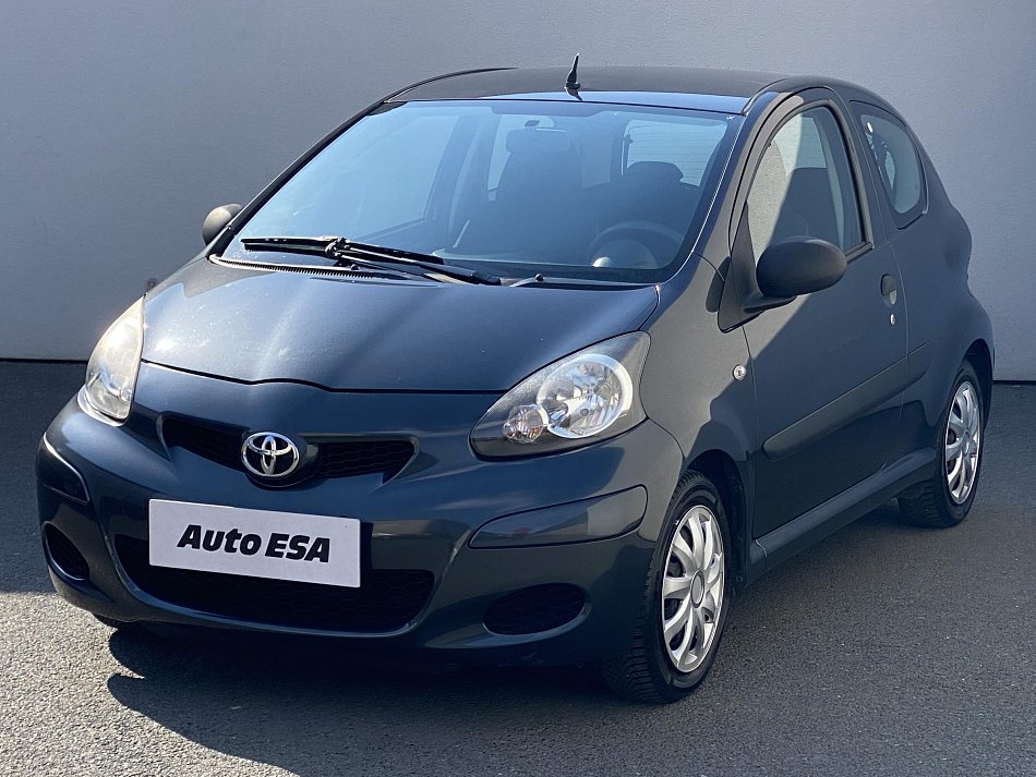 Toyota Aygo 1.0i 