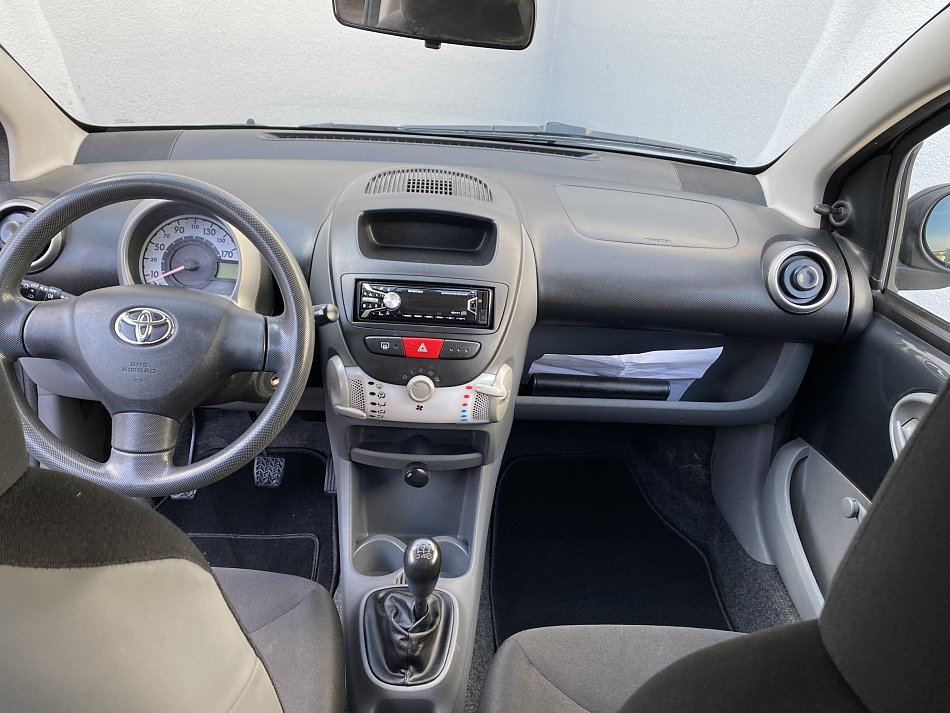Toyota Aygo 1.0i 