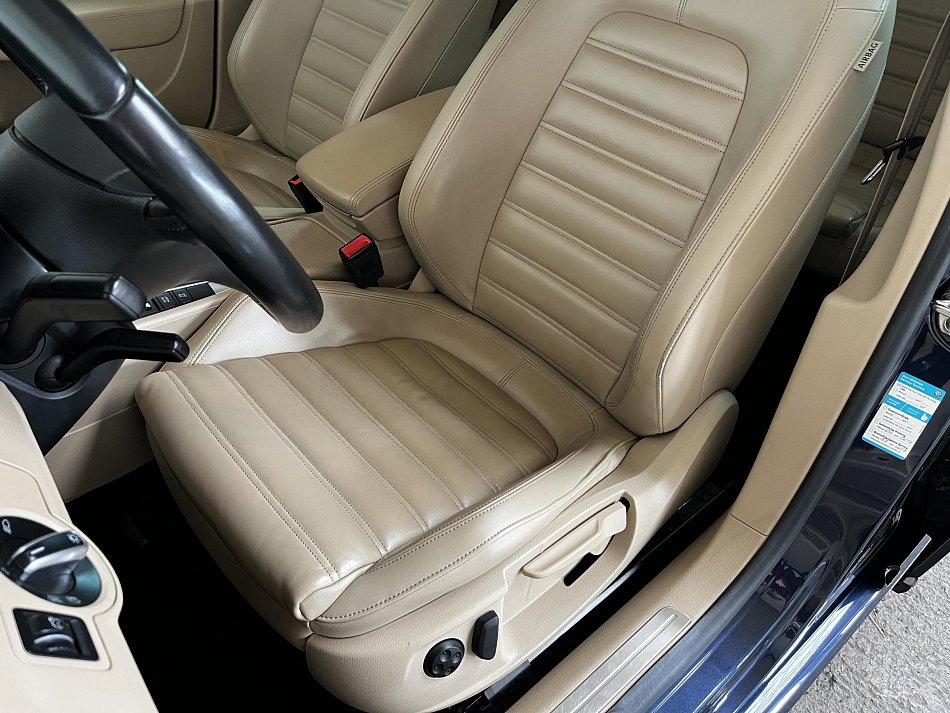 Volkswagen Passat 2.0 TDi Highline