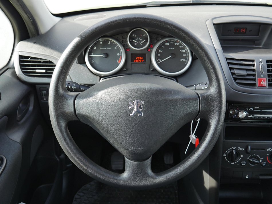 Peugeot 207 1.4 i 