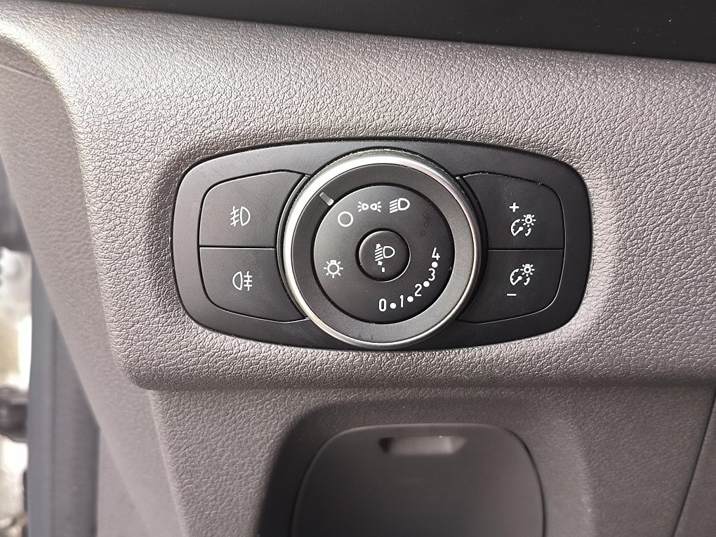 Ford Transit Custom 2.0TDCi Trend L2 6míst