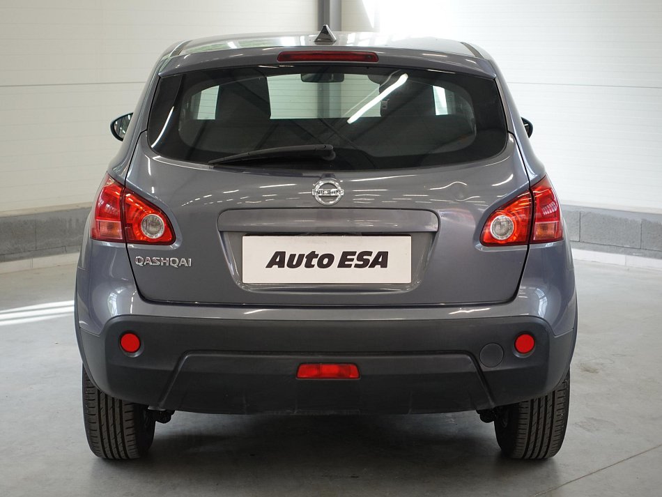 Nissan Qashqai 1.6i 