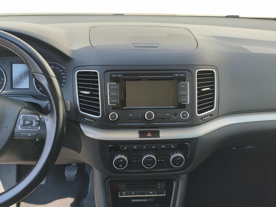 Volkswagen Sharan 2.0 TDi Highline