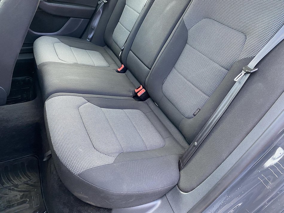 Volkswagen Passat 2.0 TDi 