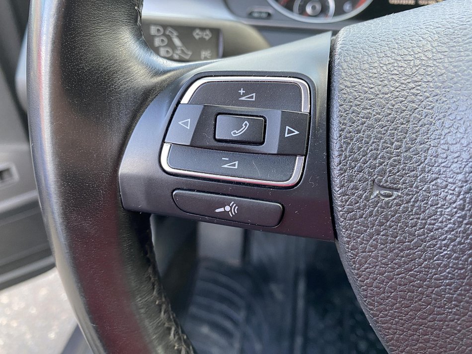Volkswagen Passat 2.0 TDi 
