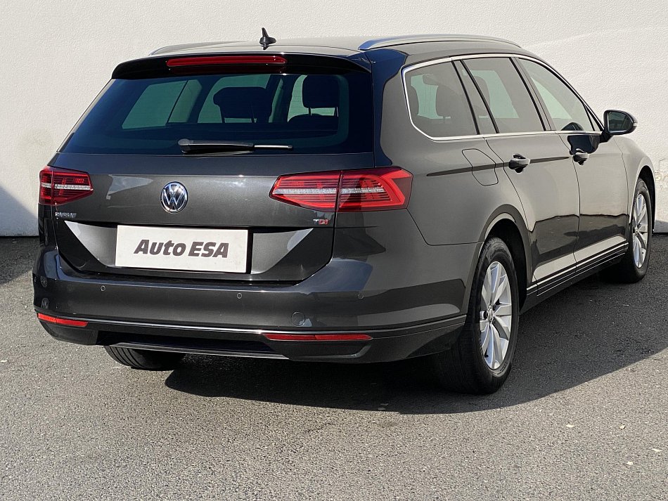Volkswagen Passat 1.6 TDI 