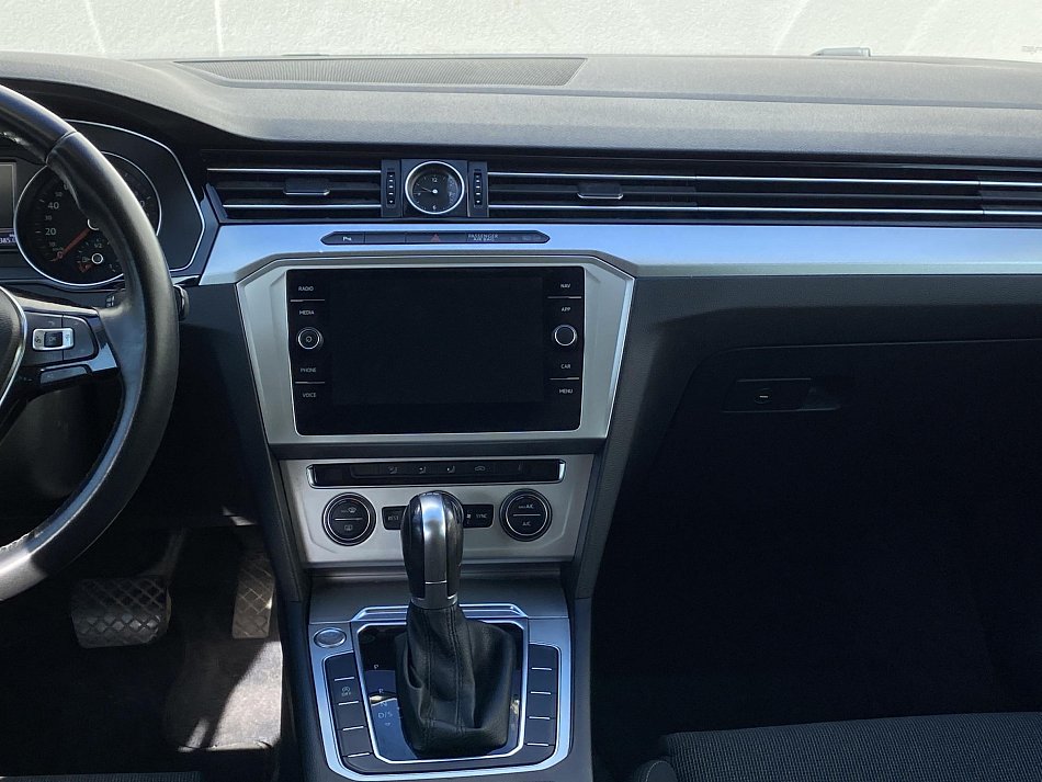 Volkswagen Passat 1.6 TDI 