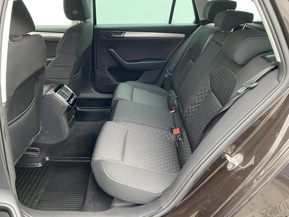 Škoda Superb III 2.0 TDi Ambition