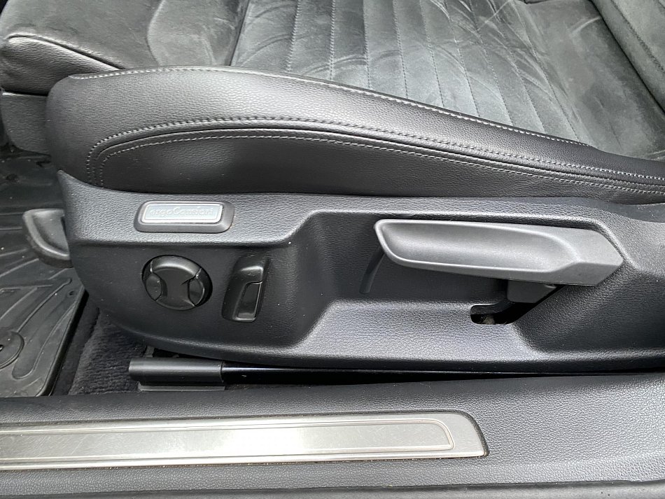 Volkswagen Passat 2.0TDi Highline