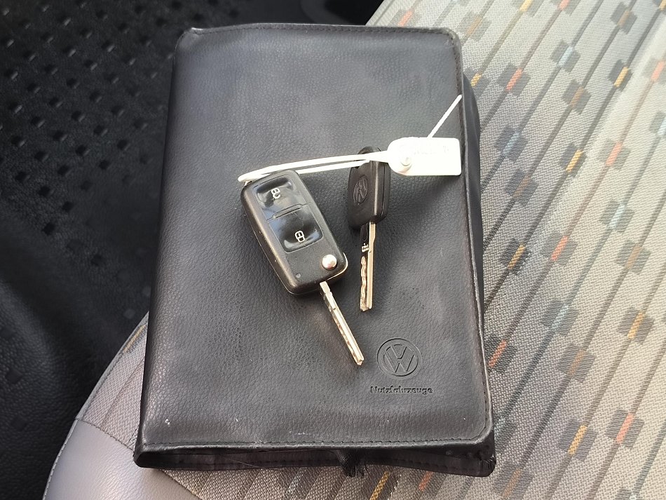 Volkswagen Transporter 2.0TDi  L2H2 6míst