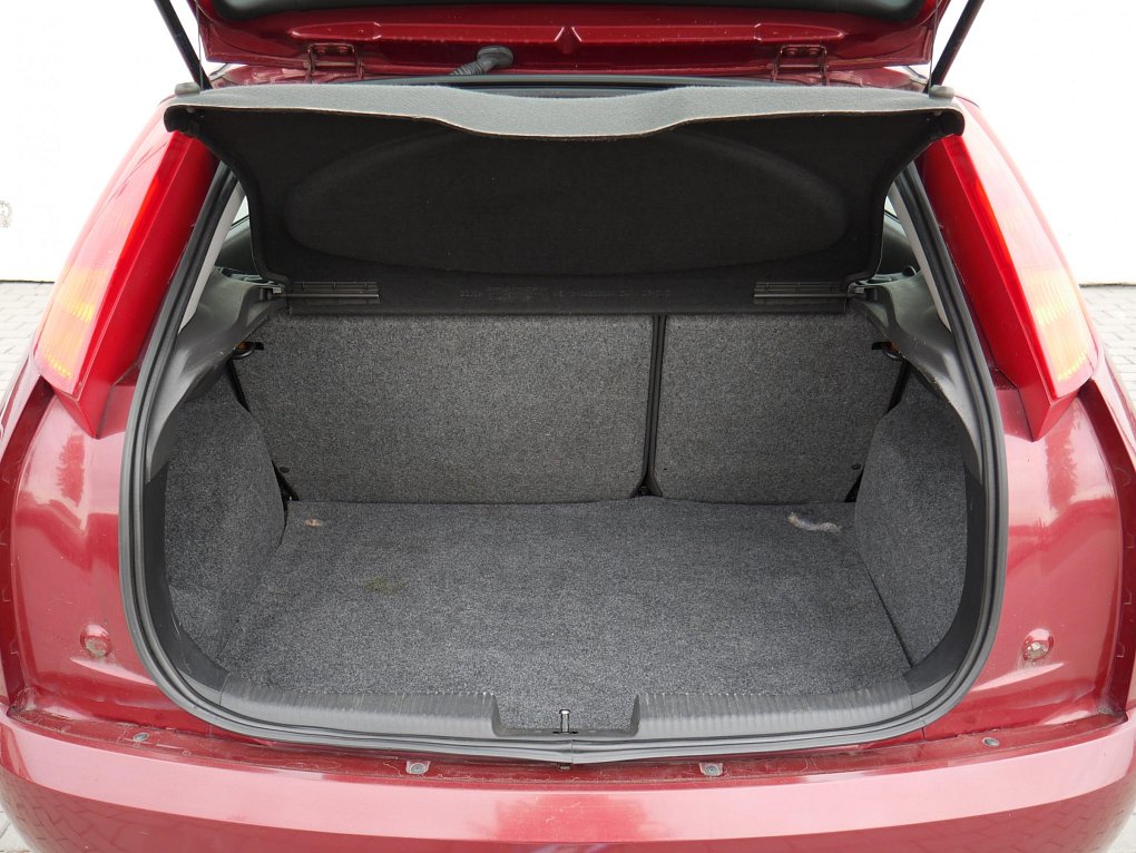 Ford Focus 1.6i 