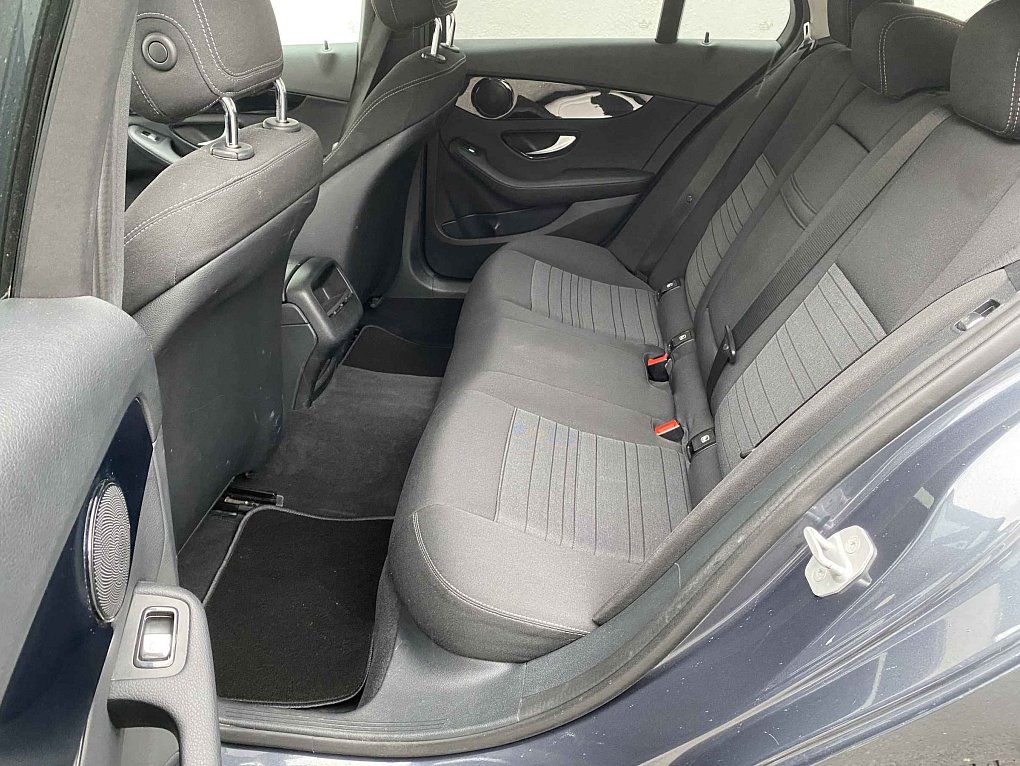 Mercedes-Benz Třída C 1.6T  C180