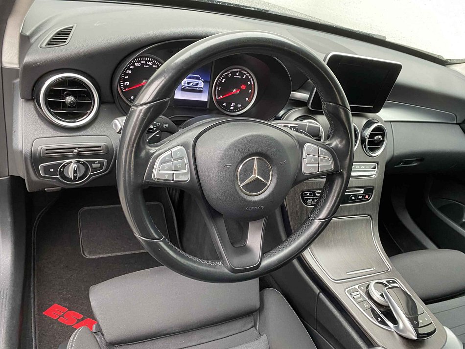 Mercedes-Benz Třída C 1.6T  C180