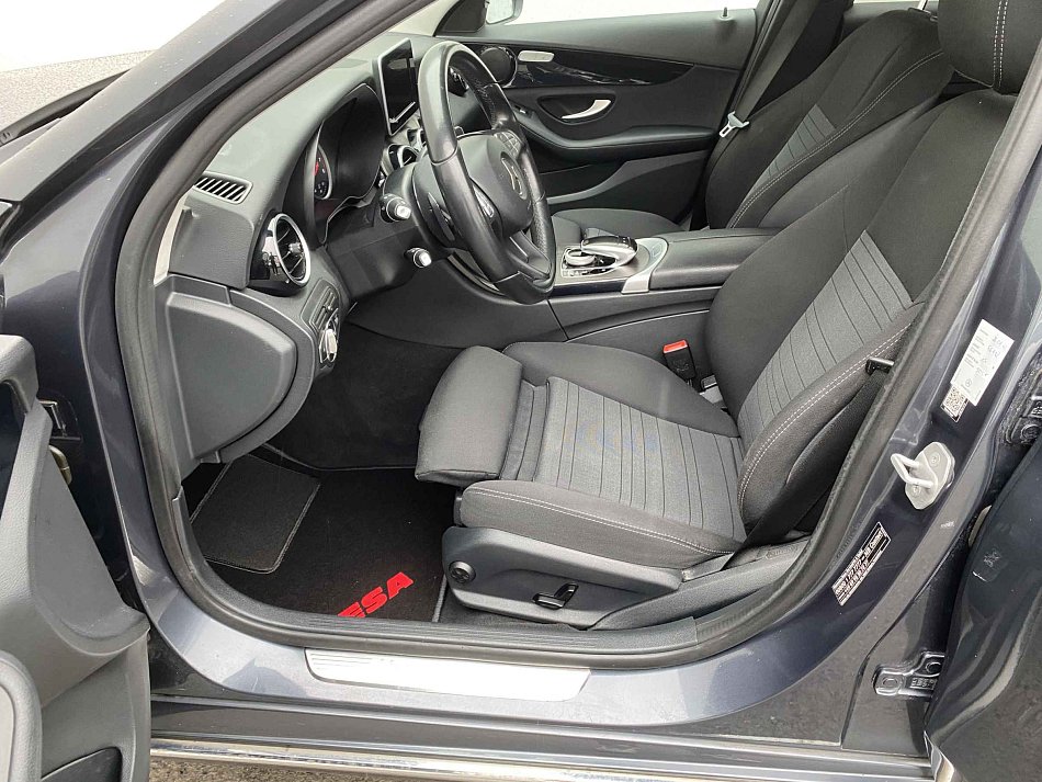 Mercedes-Benz Třída C 1.6T  C180