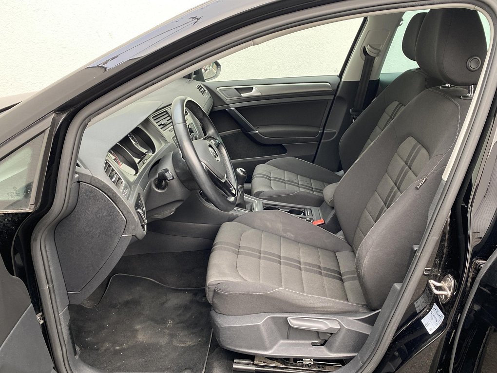 Volkswagen Golf 1.2 TSi Comfortline VII