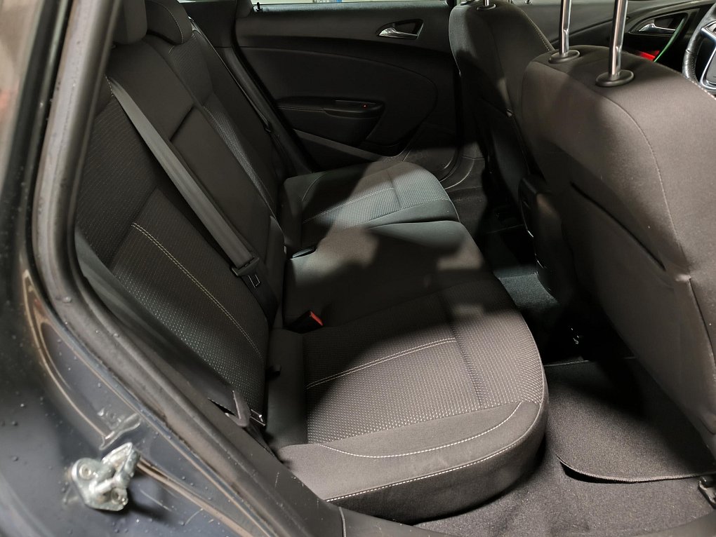 Opel Astra 1.6 CDTi Sport