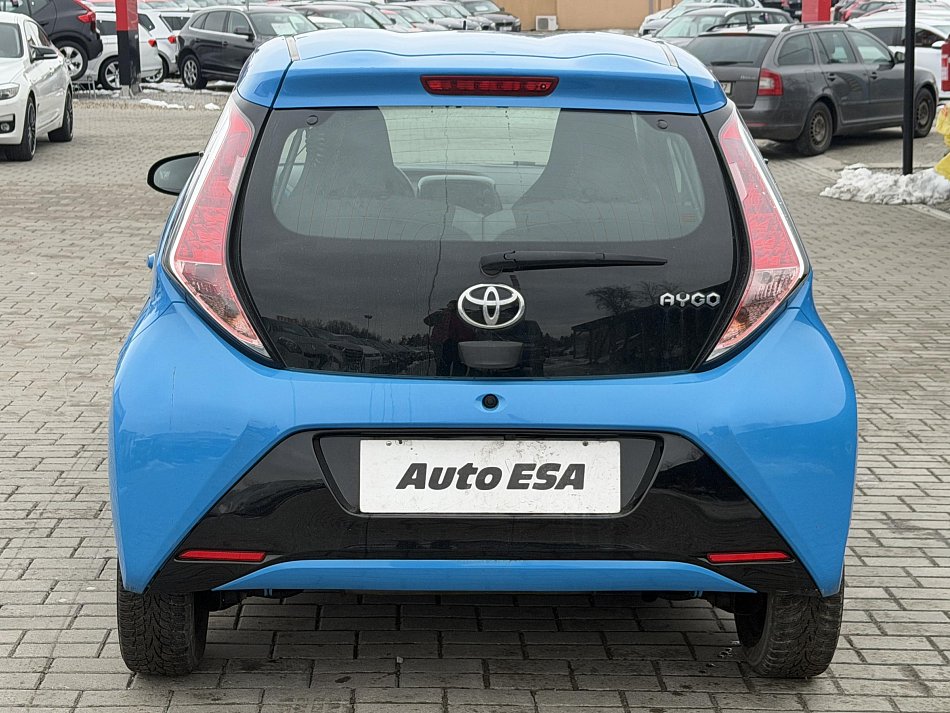 Toyota Aygo 1.0i 