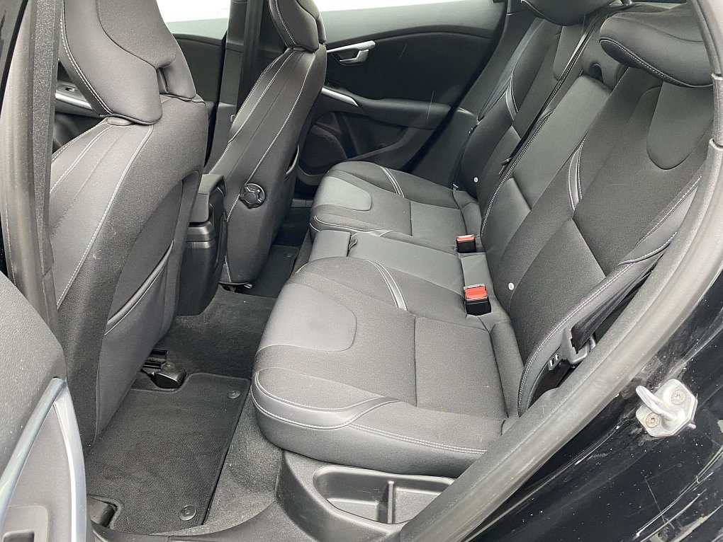 Volvo V40 2.0 D Momentum