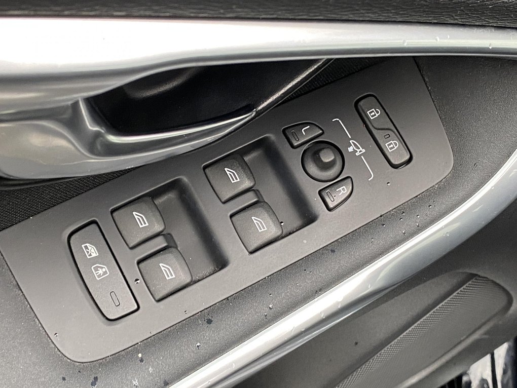 Volvo V40 2.0 D Momentum