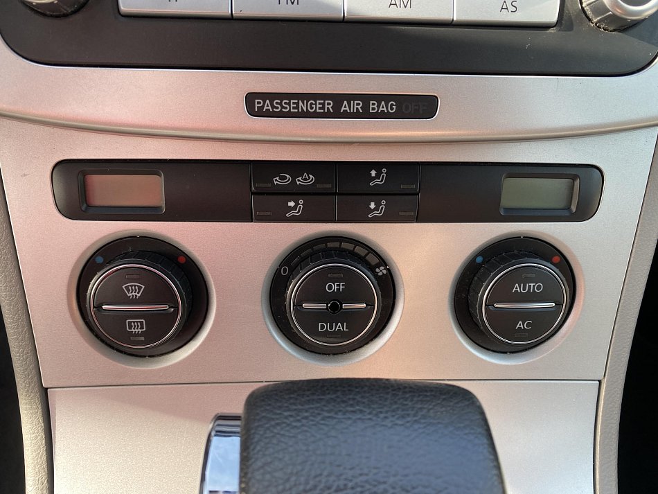 Volkswagen Passat 1.6 i  Variant