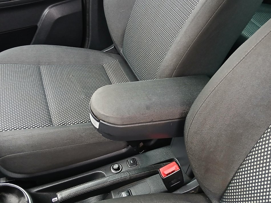 Škoda Roomster 1.4 i Scout