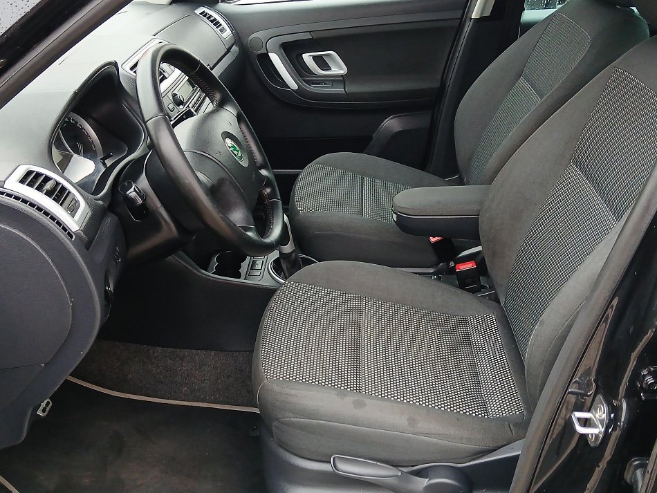 Škoda Roomster 1.4 i Scout