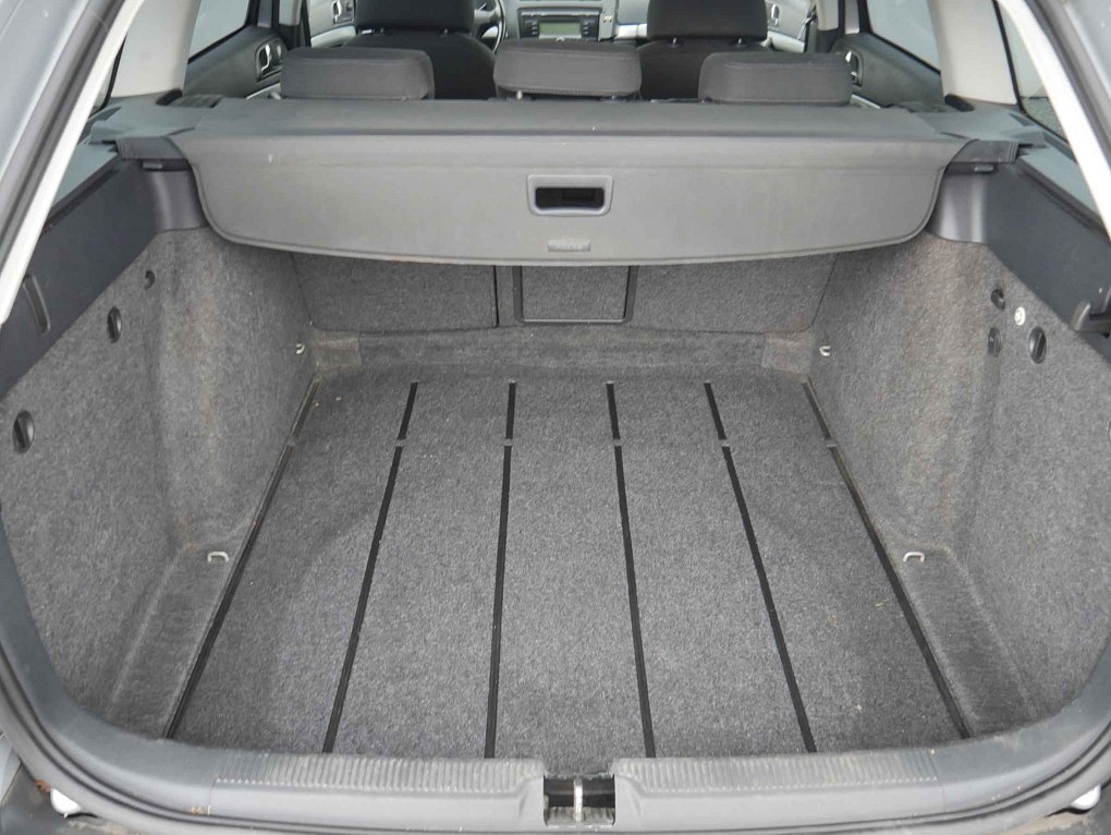 Škoda Octavia II 2.0TDi Scout 4x4