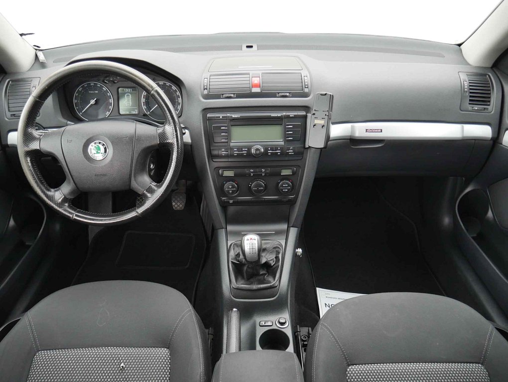 Škoda Octavia II 2.0TDi Scout 4x4