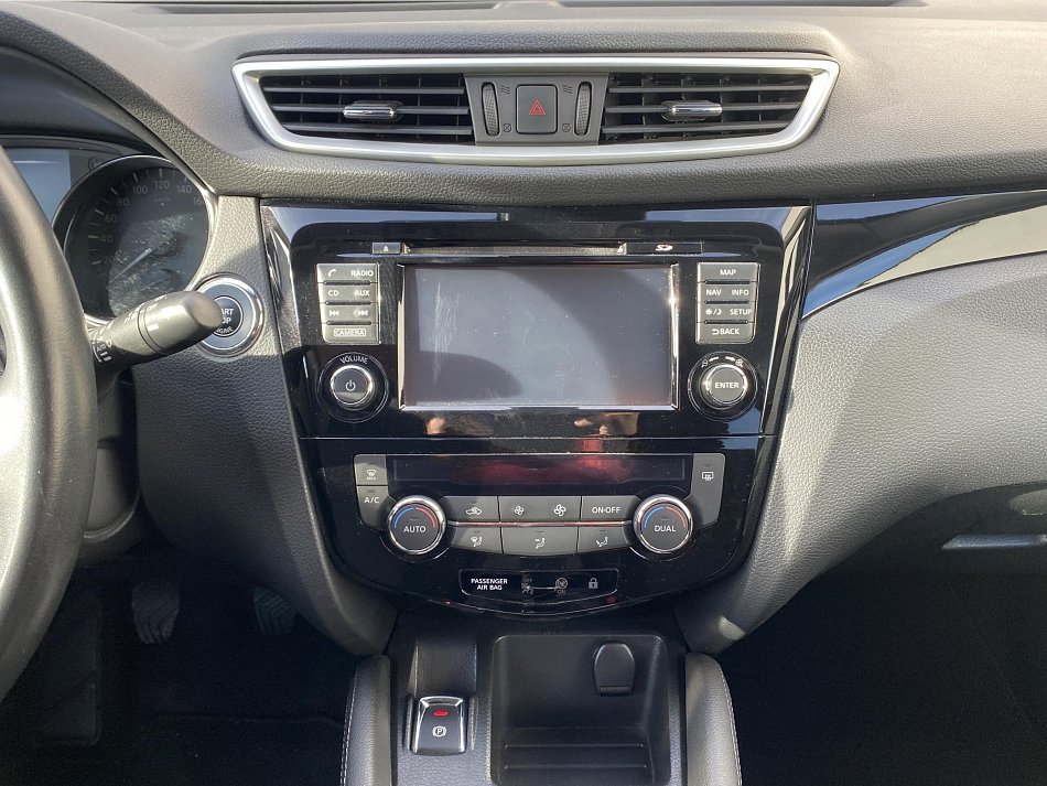 Nissan Qashqai 1.2 DiG-T N-Connecta 4x2