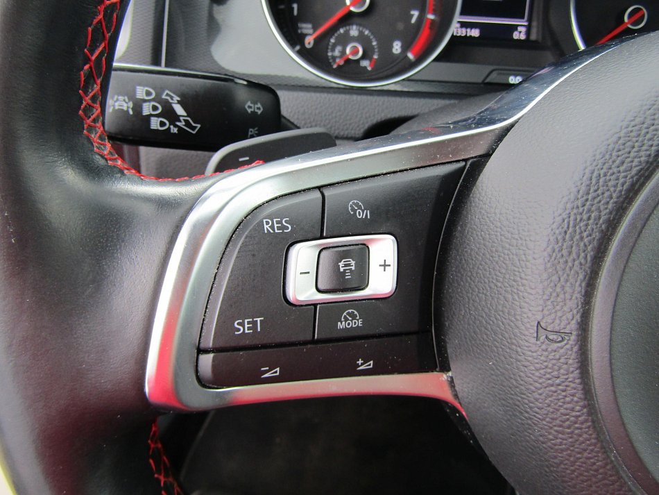 Volkswagen Golf 2.0 TSi GTi