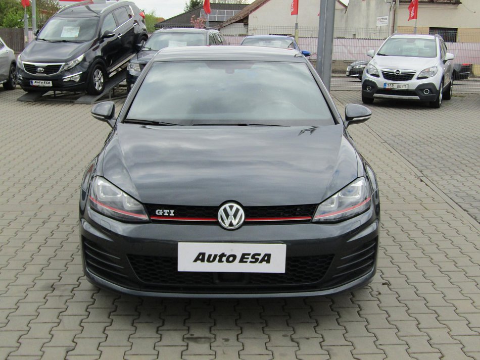 Volkswagen Golf 2.0 TSi GTi