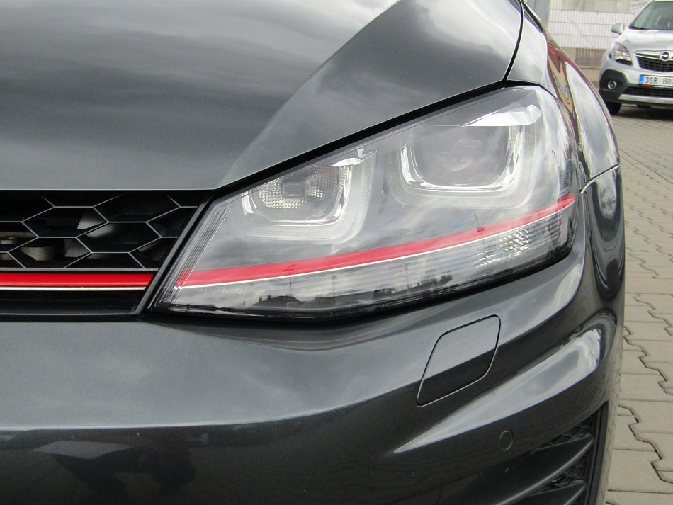 Volkswagen Golf 2.0 TSi GTi