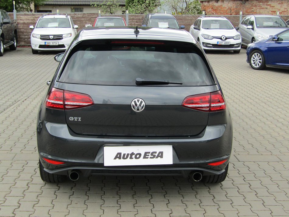 Volkswagen Golf 2.0 TSi GTi