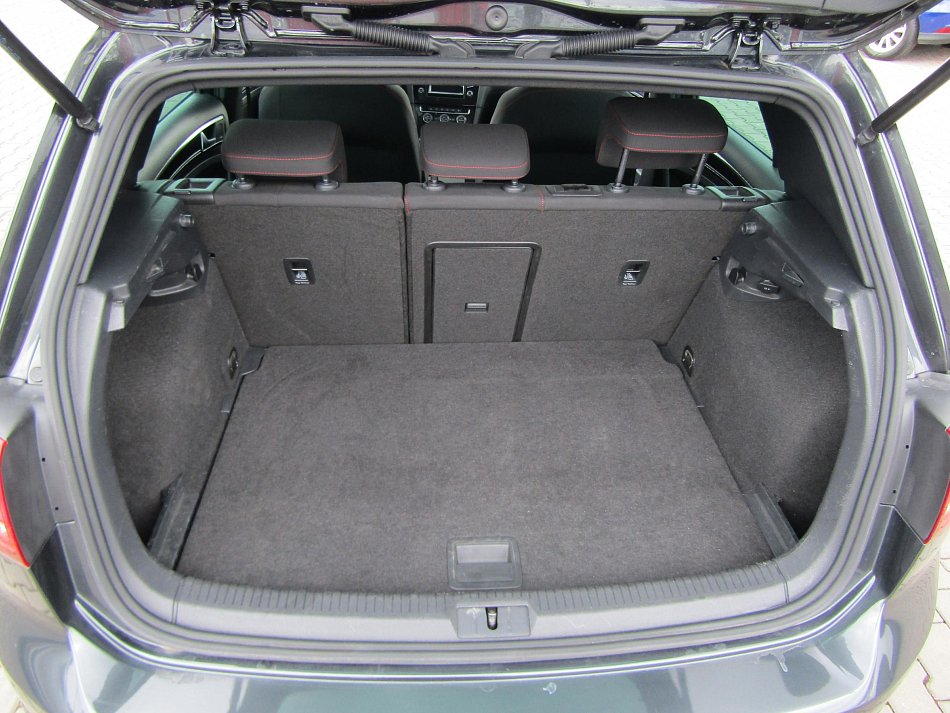 Volkswagen Golf 2.0 TSi GTi