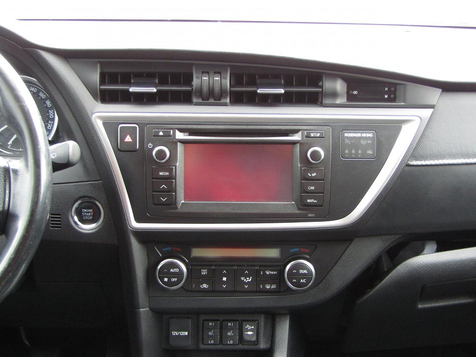 Toyota Auris 1.6VVTi 