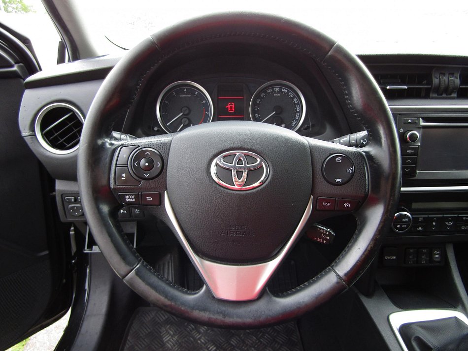 Toyota Auris 1.6VVTi 